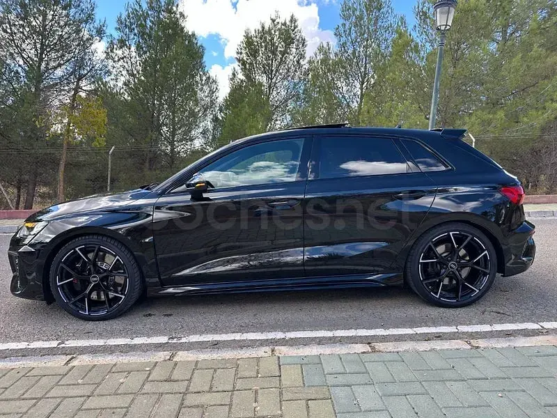 Usado Audi RS3 Sport 400 CV (294 kW) 2024 Negro Berlina