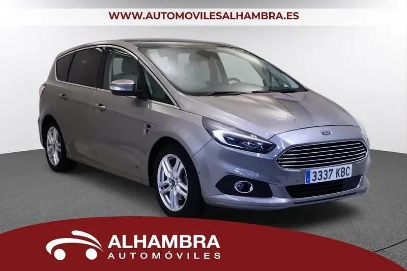 Begagnad Ford S-MAX Titanium 180 HK (132 kW) 2017 Beige Minibuss
