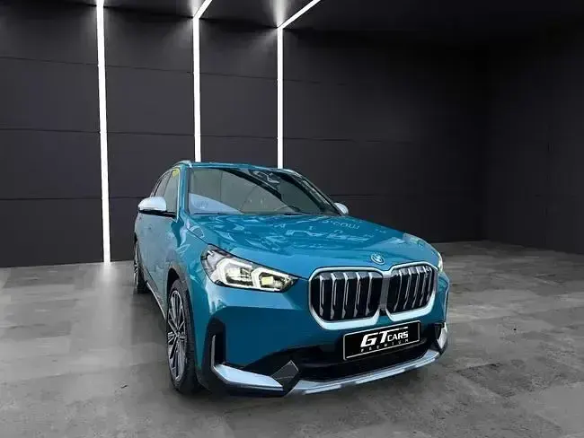 Usado BMW iX1 230 kW (313 CV) 2023 Azul SUV