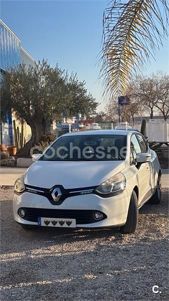 Usado Renault Clio IV Dynamique 90 CV (66 kW) 2015 Blanco Berlina