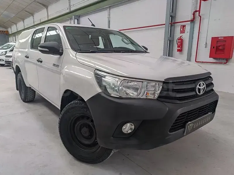 Usado Toyota HiLux 150 CV (110 kW) 2018 Blanco Pickup/Camioneta