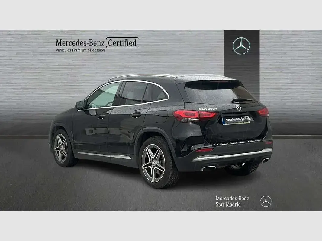 Usado Mercedes GLA200 150 CV (110 kW) 2022 Negro SUV