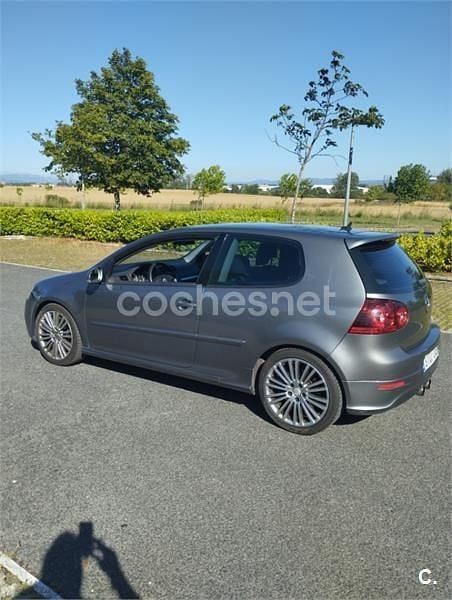 Usado VW Golf IV R 250 CV (183 kW) 2006 Gris / plata Berlina