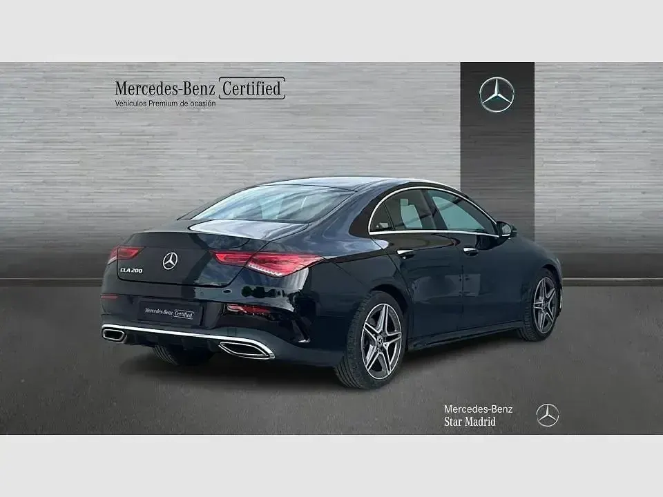 Usado Mercedes CLA200 163 CV (119 kW) 2022 Negro Berlina