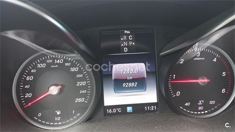 Usado Mercedes V220 163 CV (119 kW) 2018 Marrón Monovolumen
