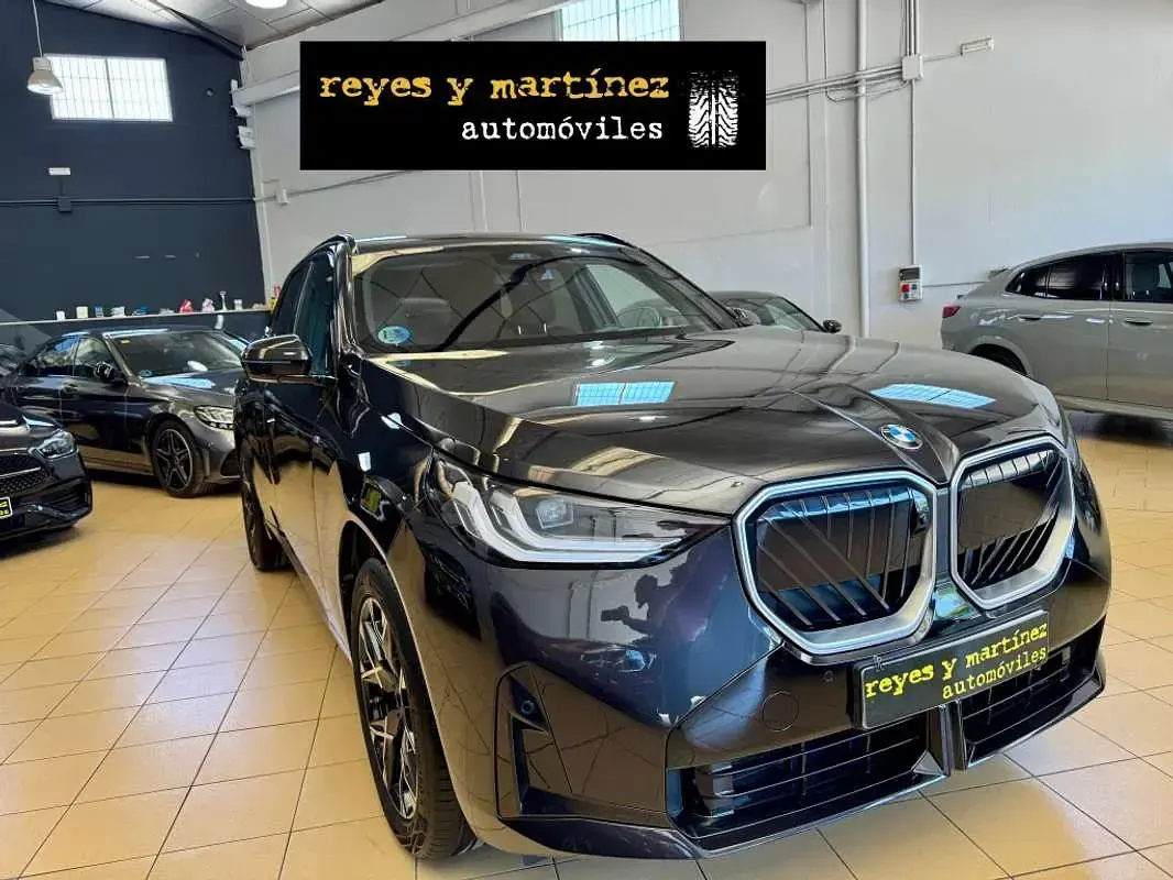 Usado BMW X3 M Sport 197 CV (144 kW) 2025 Gris SUV