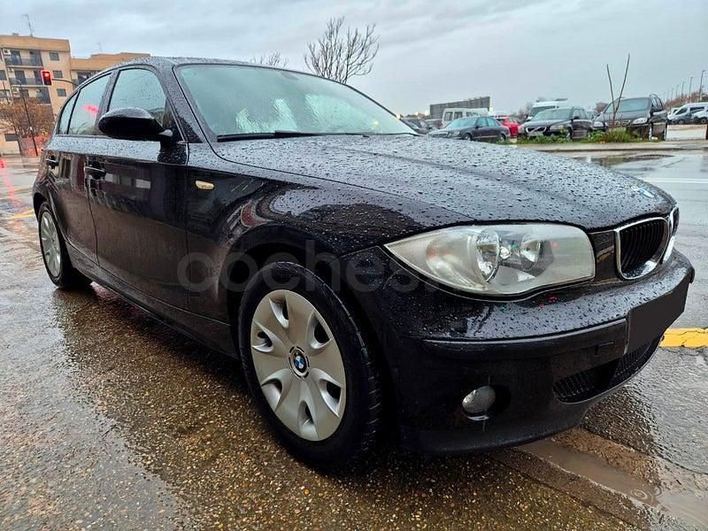 Usado BMW 116 115 CV (84 kW) 2006 Negro Utilitario