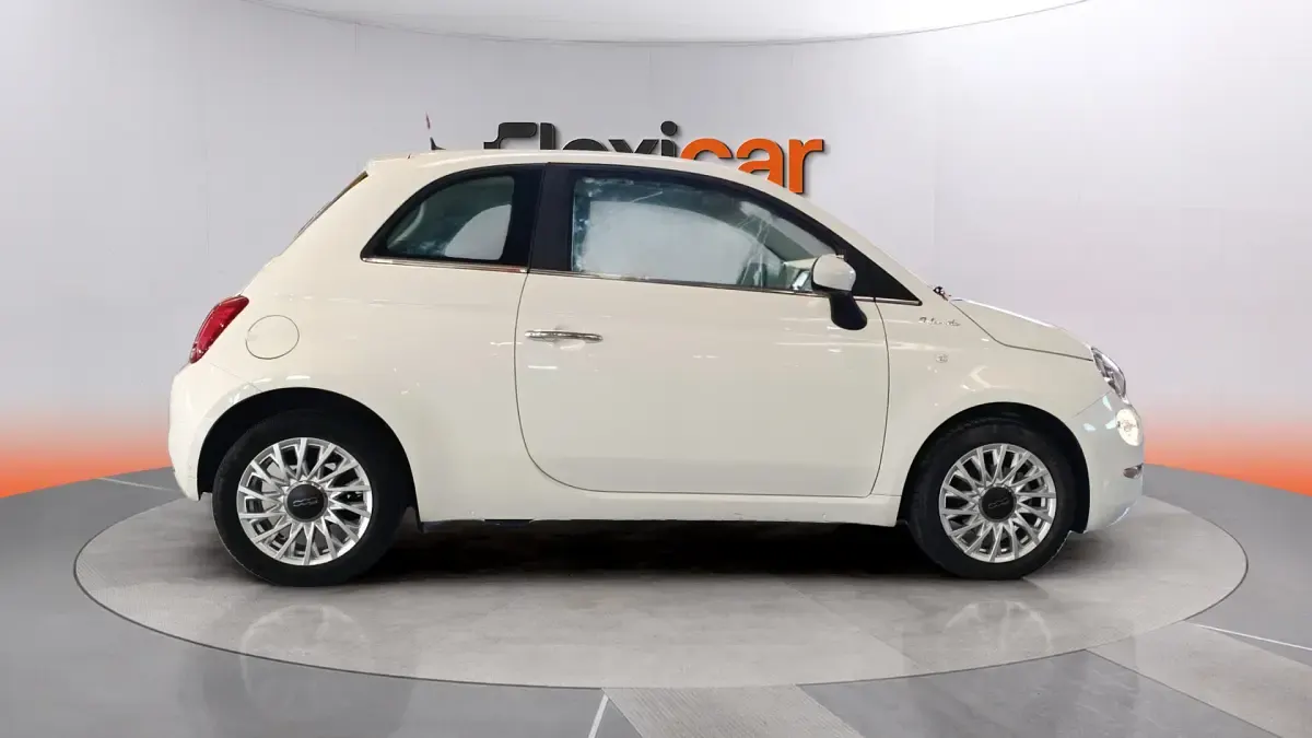 Usado Fiat 500 Dolcevita 70 CV (51 kW) 2023 Blanco Berlina
