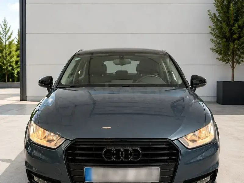 Usado Audi A1 Sportback S-Line 90 CV (66 kW) 2015 Azul Utilitario