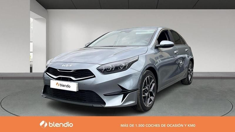 Usado Kia Ceed 120 CV (88 kW) 2024 Gris Utilitario