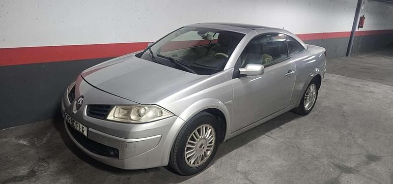 Usado Renault Mégane III Extreme 131 CV (96 kW) 2008 Gris Utilitario