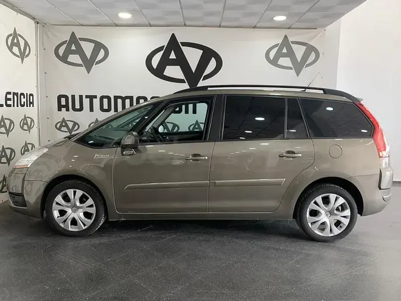 Usado Citroën Grand C4 Picasso Business Class 110 CV (80 kW) 2009 Beige Monovolumen
