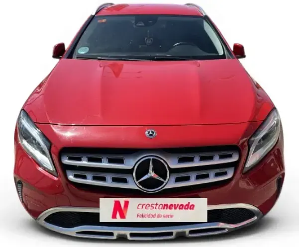 Usado Mercedes GLA180 122 CV (89 kW) 2019 Rojo SUV