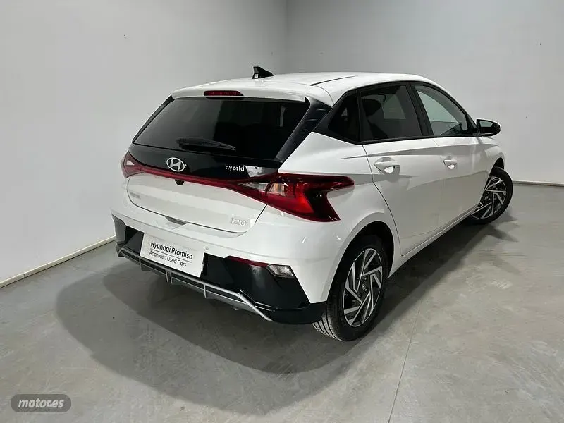 Nuevo Hyundai i20 100 CV (73 kW) 2025 Blanco Utilitario