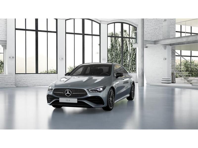 Usado Mercedes CLA220 190 CV (139 kW) 2024 Plata hightech Berlina