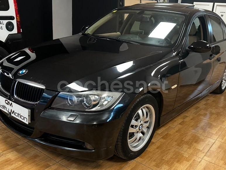 Negro Usado 2007 BMW 320 Berlina | 6800 € (Un poco caro) - Imagen 1/4