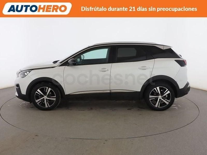 Usado Peugeot 3008 Allure 131 CV (96 kW) 2018 Blanco Monovolumen