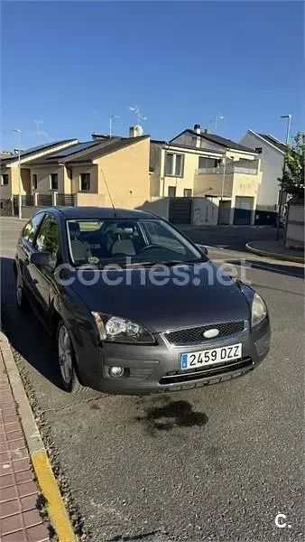 Usado Ford Focus Trend 115 CV (84 kW) 2006 Azul Berlina