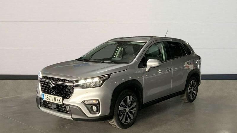Usado Suzuki SX4 131 CV (96 kW) 2025 Plateado SUV