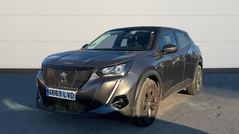 Usado Peugeot 2008 Active 100 CV (73 kW) 2021 Gris SUV