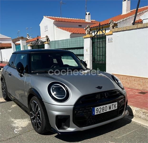 Gris / plata Usado 2024 Mini Cooper S Utilitario | 36.400 € (Caro) - Imagen 1/4