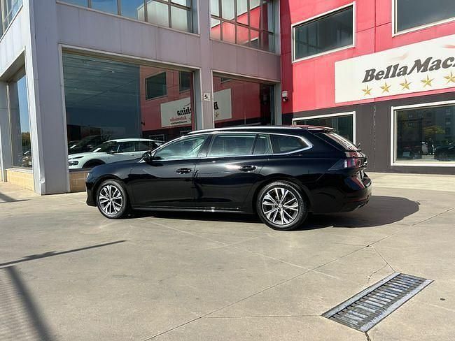 Usado Peugeot 508 SW Allure 130 CV (95 kW) 2020 Negro Familiar