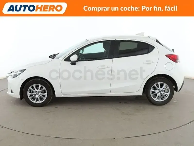 Usado Mazda 2 90 CV (66 kW) 2019 Blanco Berlina