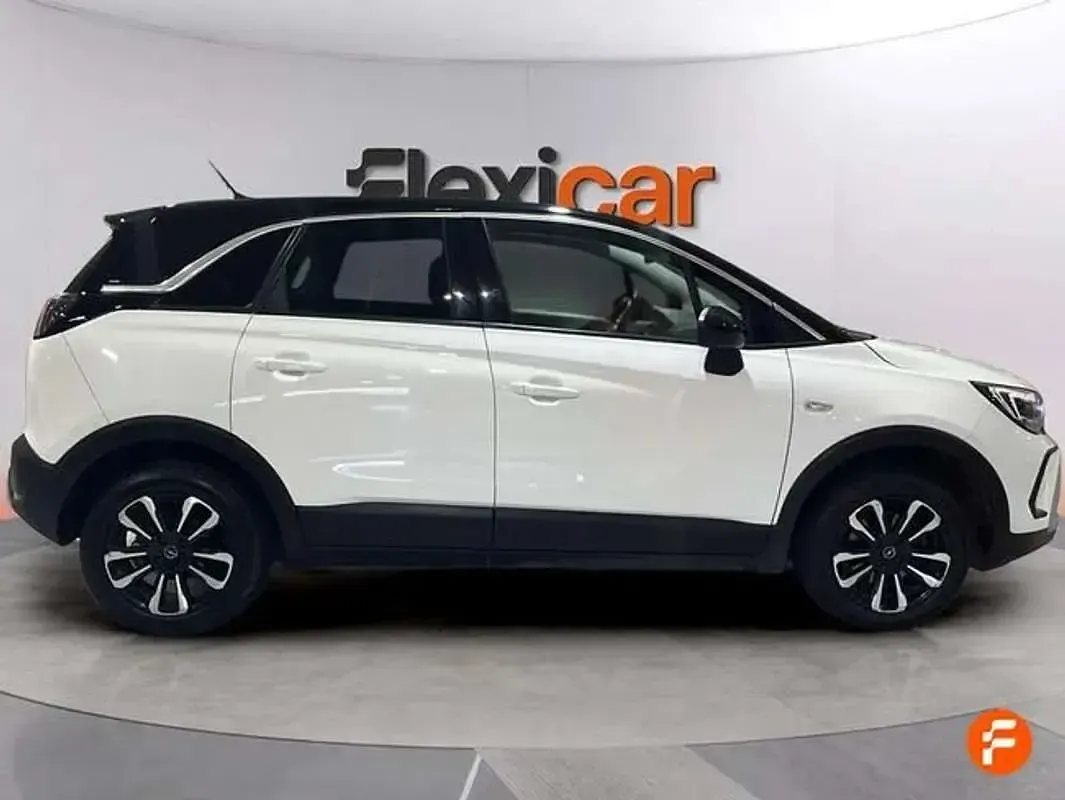 Usado Opel Crossland X Elegance 131 CV (96 kW) 2024 Blanco SUV