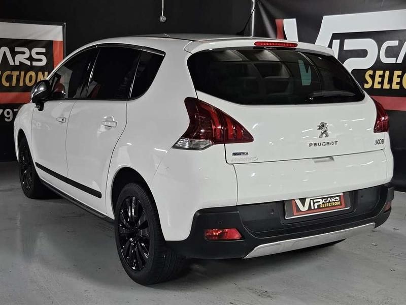 Usado Peugeot 3008 131 CV (96 kW) 2016 Blanco Berlina