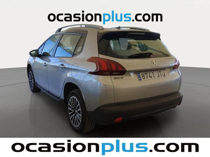 Usado Peugeot 2008 Active 82 CV (60 kW) 2016 Gris SUV