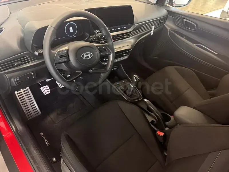 Nuevo Hyundai Bayon 100 CV (73 kW) 2026 Granate SUV
