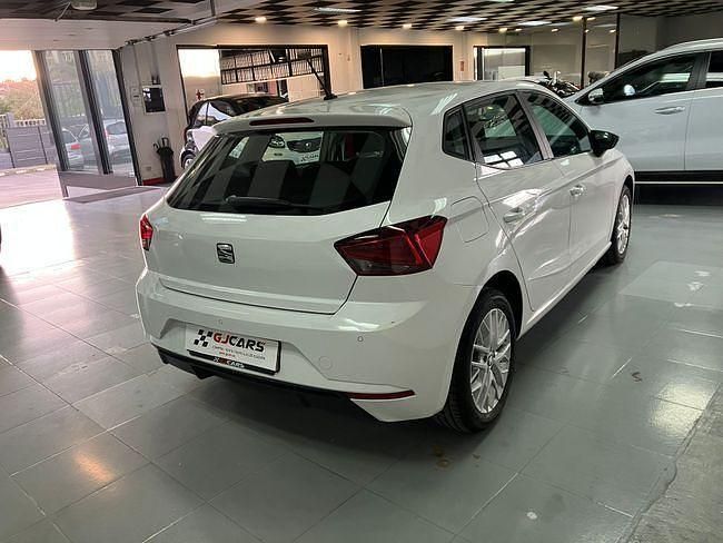 Usado Seat Ibiza Reference 95 CV (69 kW) 2017 Blanco Berlina