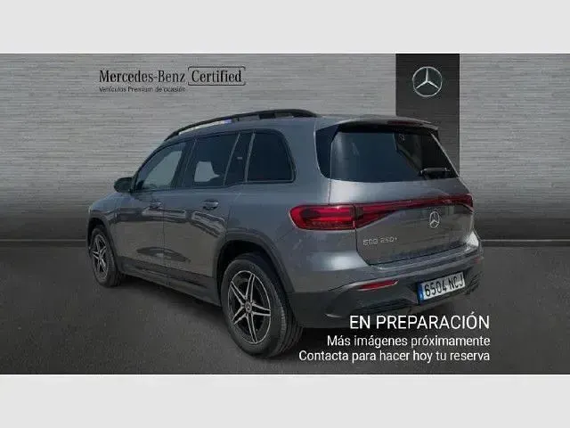 Usado Mercedes EQB250 139 kW (190 CV) 2025 Gris montaña