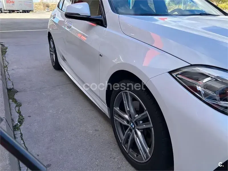 Usado BMW 118 150 CV (110 kW) 2021 Blanco Utilitario