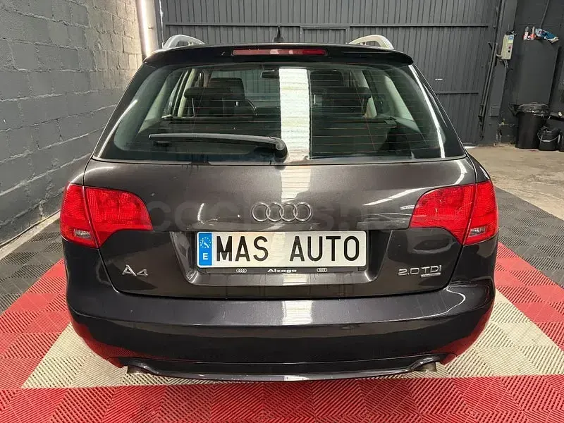 Usado Audi A4 170 HP (125 kW) 2007 Preto Carrinha