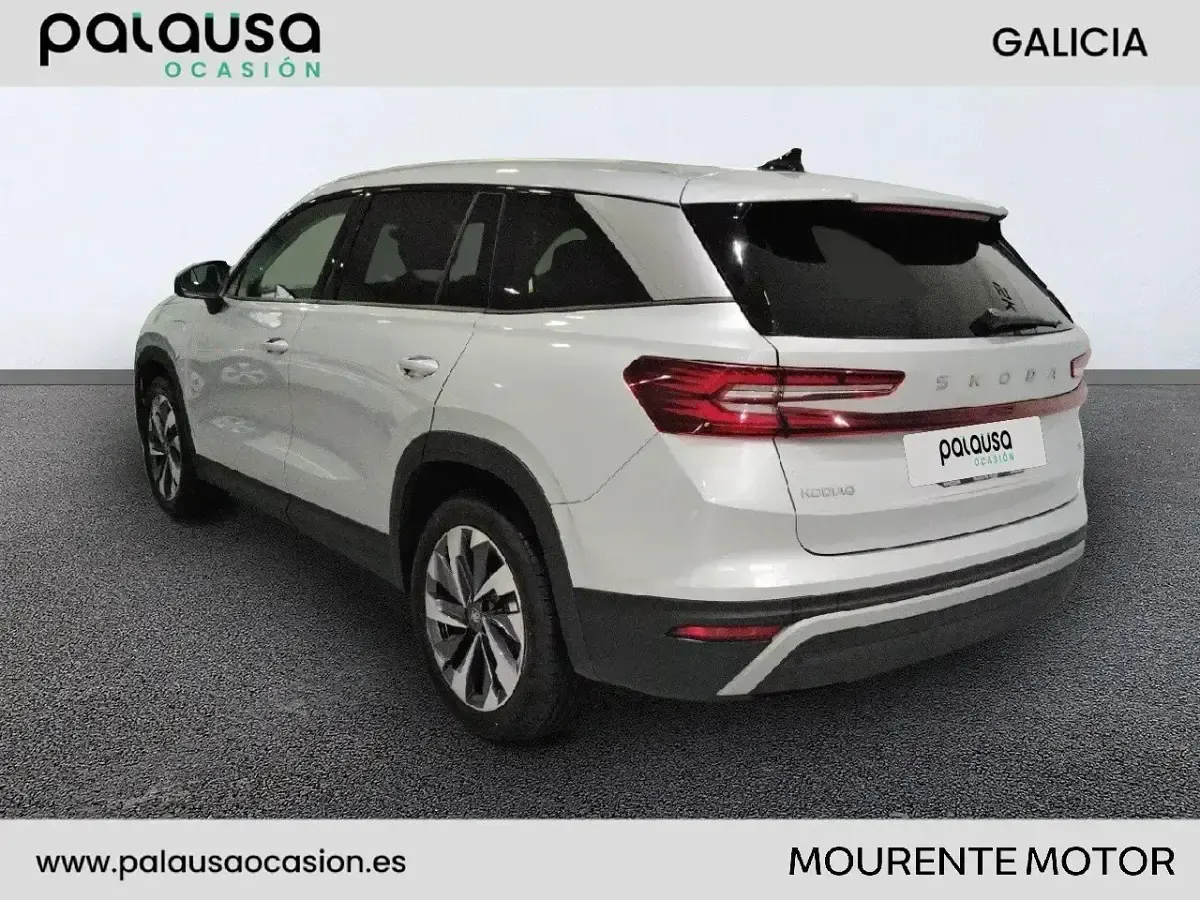 Usado Skoda Kodiaq 204 CV (150 kW) 2025 Gris SUV