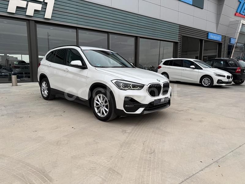 Blanco Usado 2021 BMW X1 Comfort Edition SUV | 26.490 € (Precio justo) - Imagen 1/4