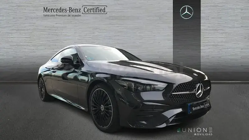 Usado Mercedes CLE200 204 CV (150 kW) 2025 Gris / plata Coupe