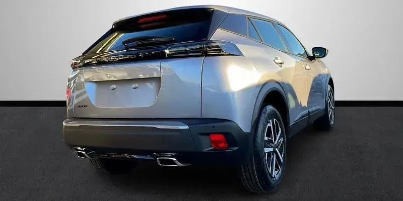 Nuevo Peugeot 2008 Style 102 CV (75 kW) 2025 Gris claro SUV
