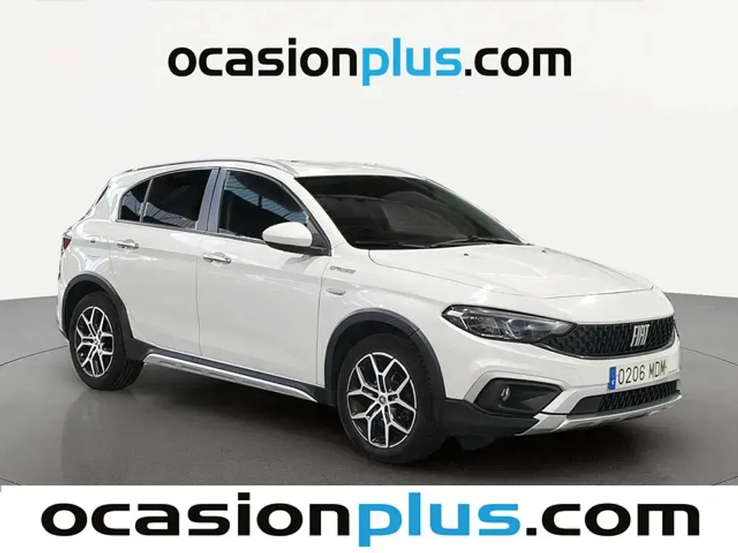 Usado Fiat Tipo Cross 131 CV (96 kW) 2023 Blanco Utilitario