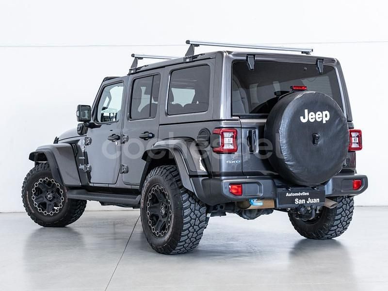 Usado Jeep Wrangler Sahara 381 CV (280 kW) 2022 Gris / plata SUV