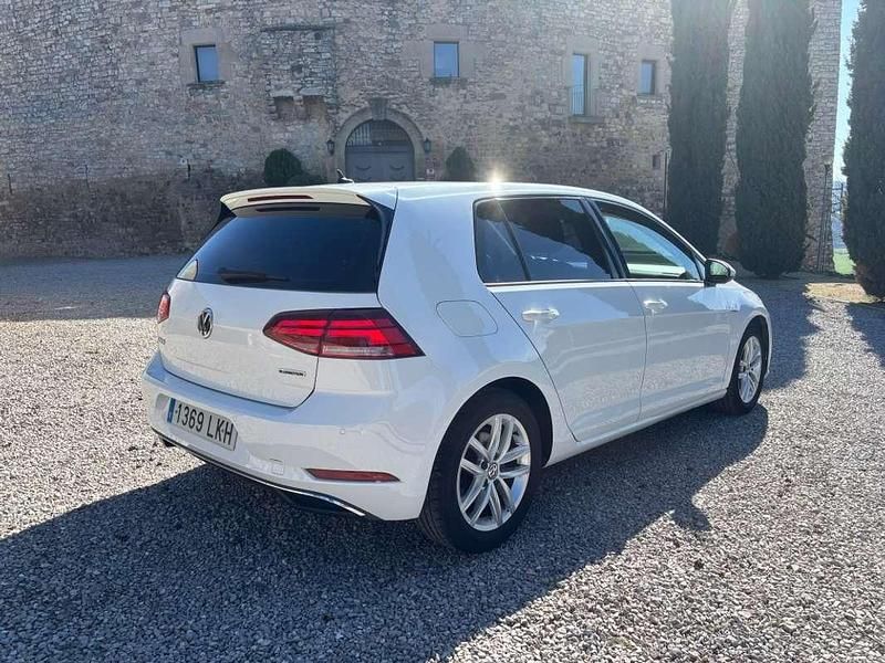 Usado VW Golf VIII Edition 131 CV (96 kW) 2020 Blanco Utilitario