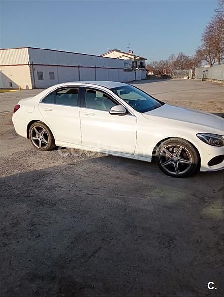 Usado Mercedes C180 AMG line 156 CV (114 kW) 2016 Blanco Berlina