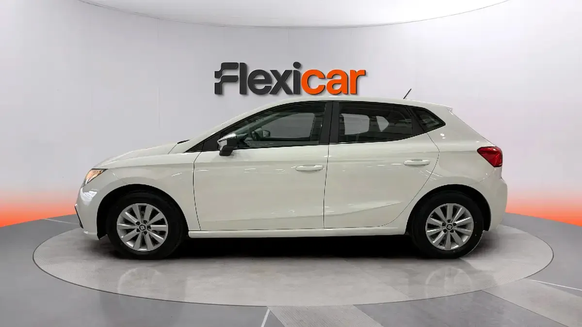 Usado Seat Ibiza Style 80 CV (58 kW) 2019 Blanco Utilitario