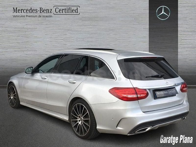 Usado Mercedes C220 194 CV (142 kW) 2018 Gris / plata Familiar