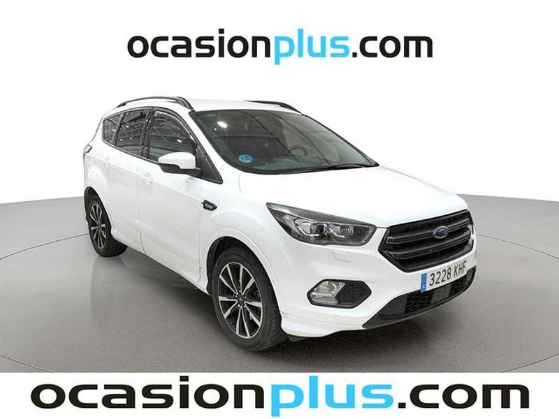 Usado Ford Kuga ST-Line 150 CV (110 kW) 2018 Blanco SUV