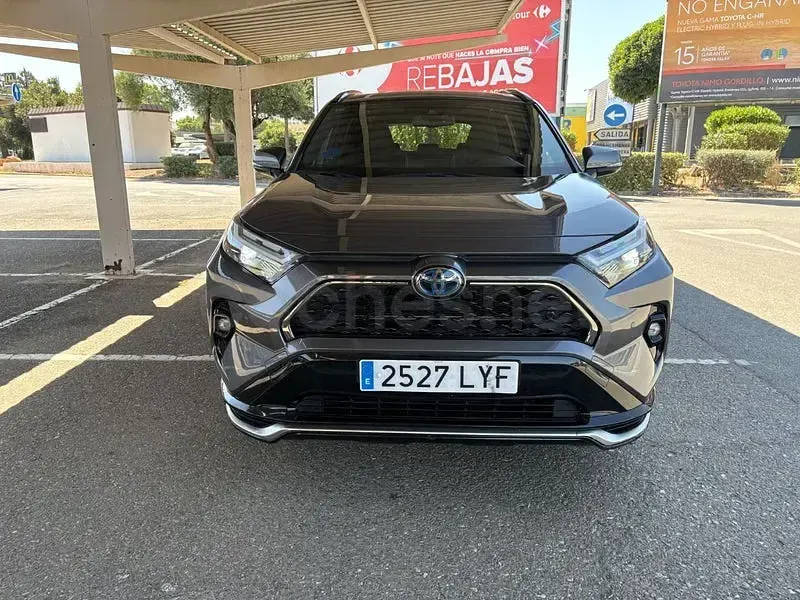 Usado Toyota RAV4 Hybrid Advance 306 CV (225 kW) 2022 Gris / plata SUV