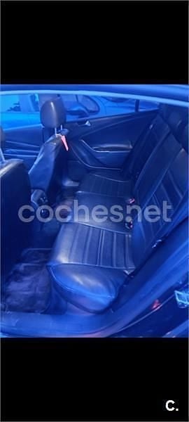 Begagnad VW Passat Trendline 140 HK (102 kW) 2006 Grå Sedan