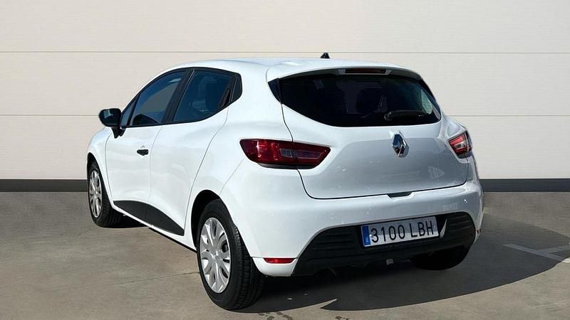 Usado Renault Clio IV Business 90 CV (66 kW) 2019 Blanco Berlina