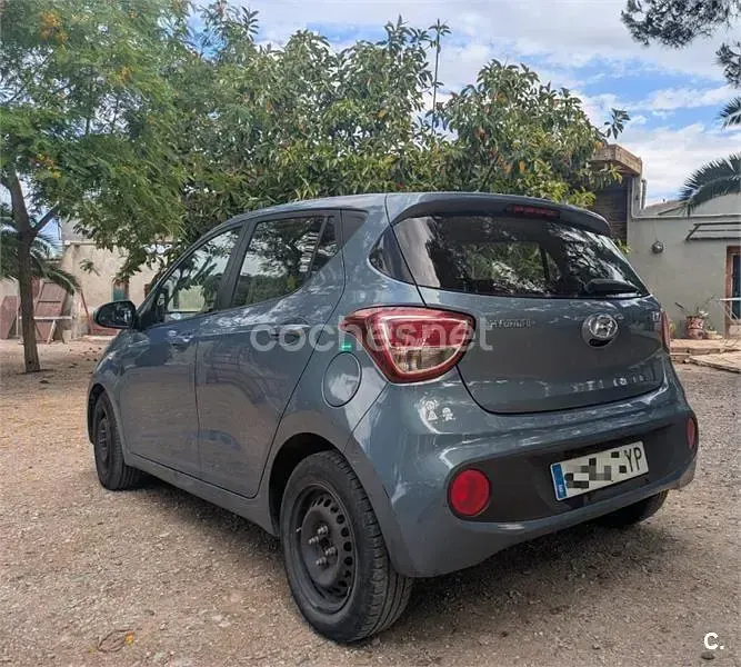 Usado Hyundai i10 66 CV (48 kW) 2019 Azul Utilitario